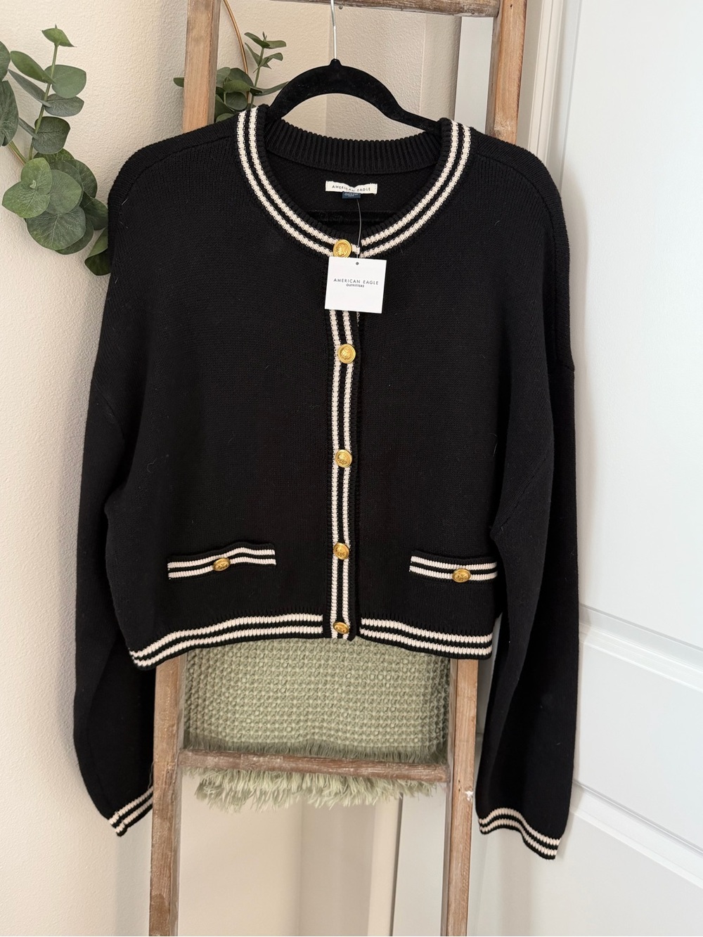 NWT American Eagle Black Contrast Trim Gold Button Cardigan XL